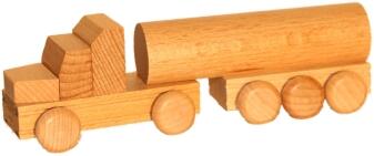 Holzspielzeug naturbelassener Tanklastzug Länge ca. 15 cm von Erzgebirgische Holzspielwaren Ebert