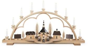 Lichterbogen – naturbelassenes Seiffener Dorf mit barocker Rundkirche und elektrischer Beleuchtung –