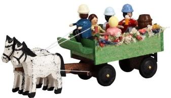 Pferdeschlitten – Erntedankwagen mit Kutscher & 2 Pferden – bunt handbemalt – L ca. 9 cm