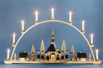 Schwibbogen – detailreiche Kirche mit Kurrende, bunt lackiert, elektrisch beleuchtet – BxHxT = 97 x 