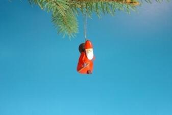 Baumbehang – detailreicher Ruprecht mit rotem Mantel und Kopfbedeckung, handgefertigt – BxHxT = 3 x