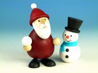 Holzfigur – detailreicher Weihnachtsmann mit Schneemann, bunt bemalt – BxHxT = 6,5 x 9,5 x 6,5 cm