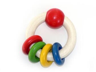 Rundrassel – farbenfrohes Babyspielzeug mit 4 bunten Ringen – BxHxT 10 x 9,5 x 4 cm