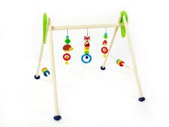 Babyspielgerät – Holztrapez Wildtiere mit Holzperlen und Glöckchen farbig lackiert – BxHxT 62 x 54.5