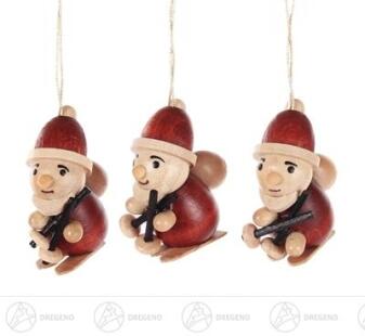 Baumschmuck Behang Weihnachtsmann rot (3) Höhe ca 4 cm