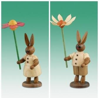 Osterdekoration Osterhasenpaar mit Blumen Höhe 7,5cm