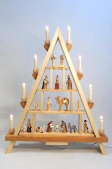 Lichterspitze mit Christi-Geburt-Szene und filigranen Holzfiguren, naturfarben, acht Kerzen von