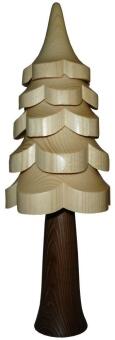 Holzbaum – naturbelassene Fichte mit 5 filigranen Kränzen, detailreich handgearbeitet von