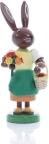 Osterfigur - Osterhäsin Gärtnerin mit Schürze mit Korb und Blumenstrauß - Ansicht Vorne