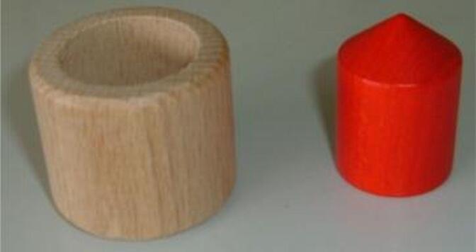Holzspielzeug Knobelspiel „Unfassbar“ ø=4,5cm, H=4,5cm