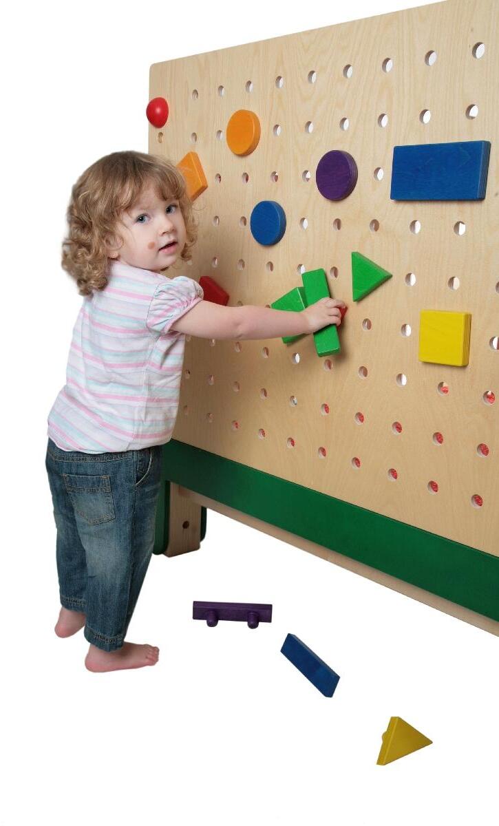 Holzspielzeug - buntes großes Wand-Steckspiel groß - LxBxH 950x850x100mm