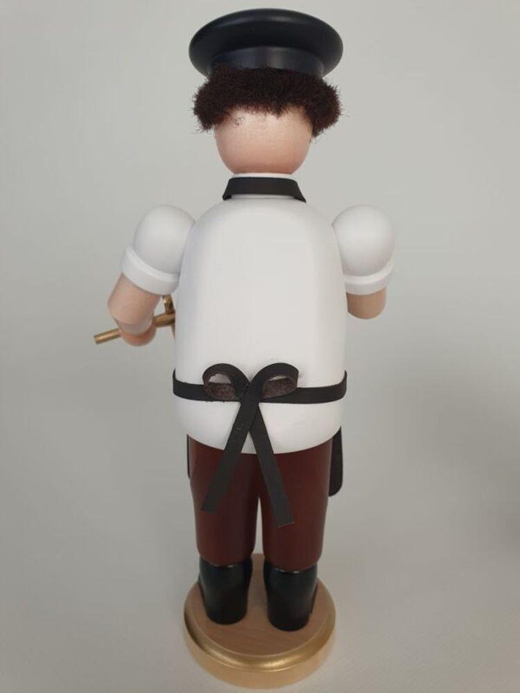 Räuchermann – toller Fassbieranstecher mit rustikalem Bierfass, Maßkrügen und schwarzer Schürze – HxB 23 x 10 cm